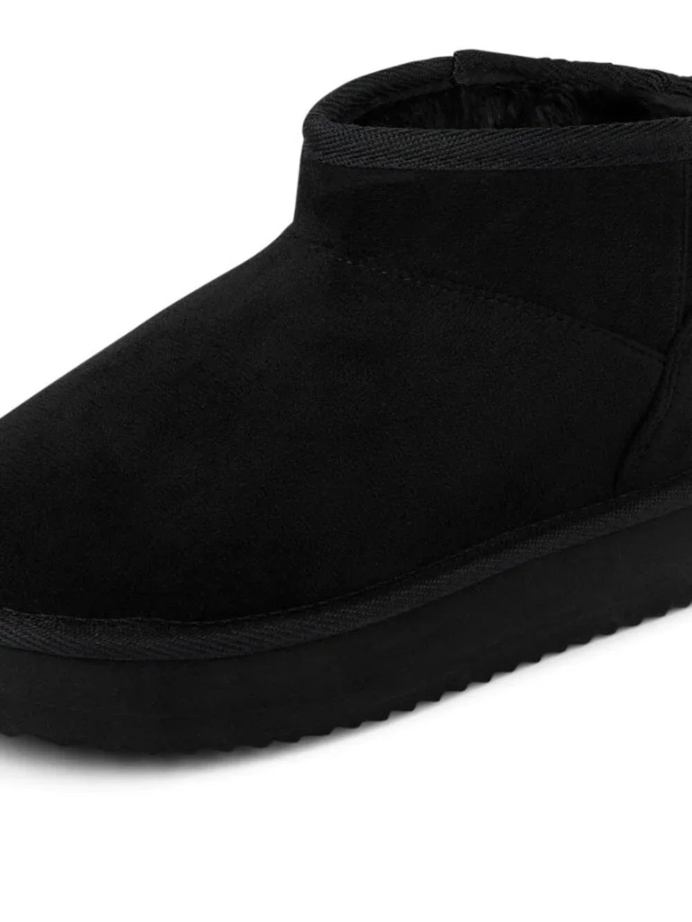 Girls Low Platform Black Teddy Boots - Size 3Y - NWOT!!